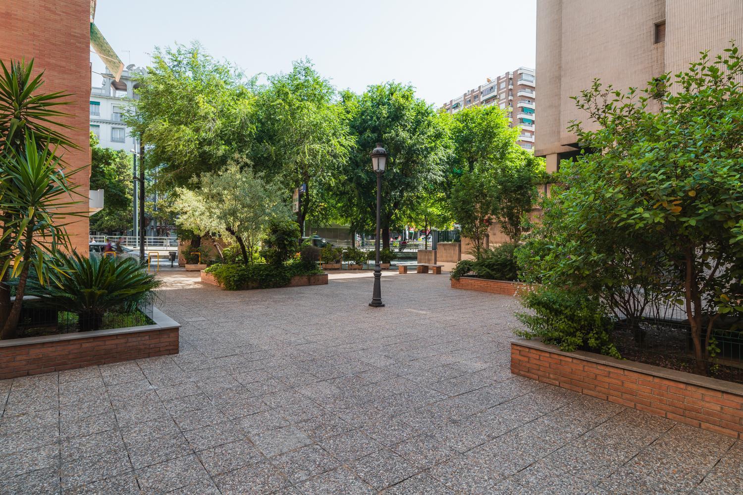 Constitucion Apartment - Free Parking グラナダ エクステリア 写真
